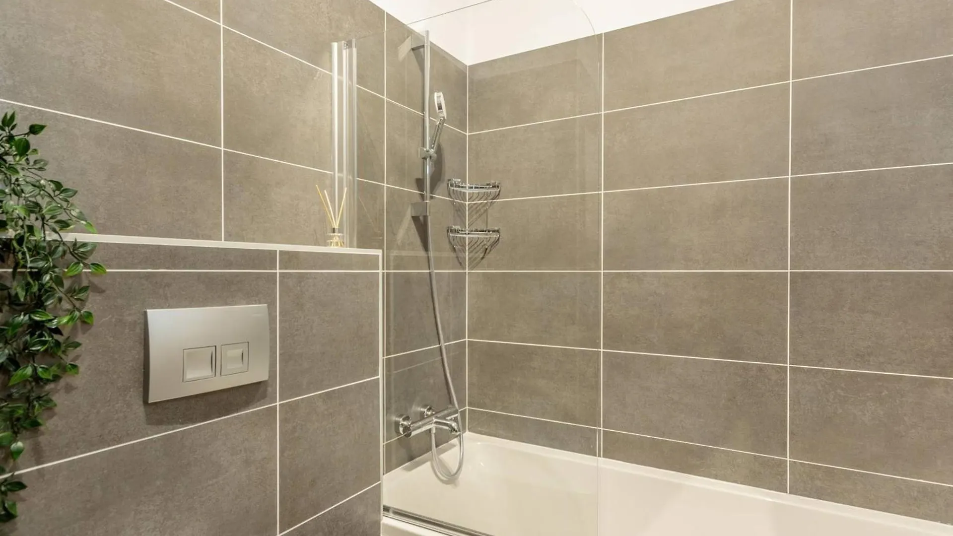 Appartement De Standing Pour 10 Avec Services, Balcon Et Parking A Champagny-En-Vanoise - Fr-1-638-24 La Plagne France