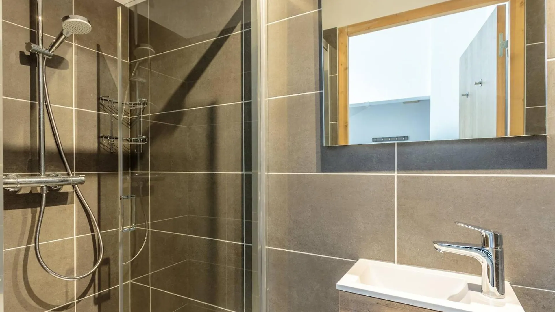 Appartement De Standing Pour 10 Avec Services, Balcon Et Parking A Champagny-En-Vanoise - Fr-1-638-24 La Plagne Lägenhet