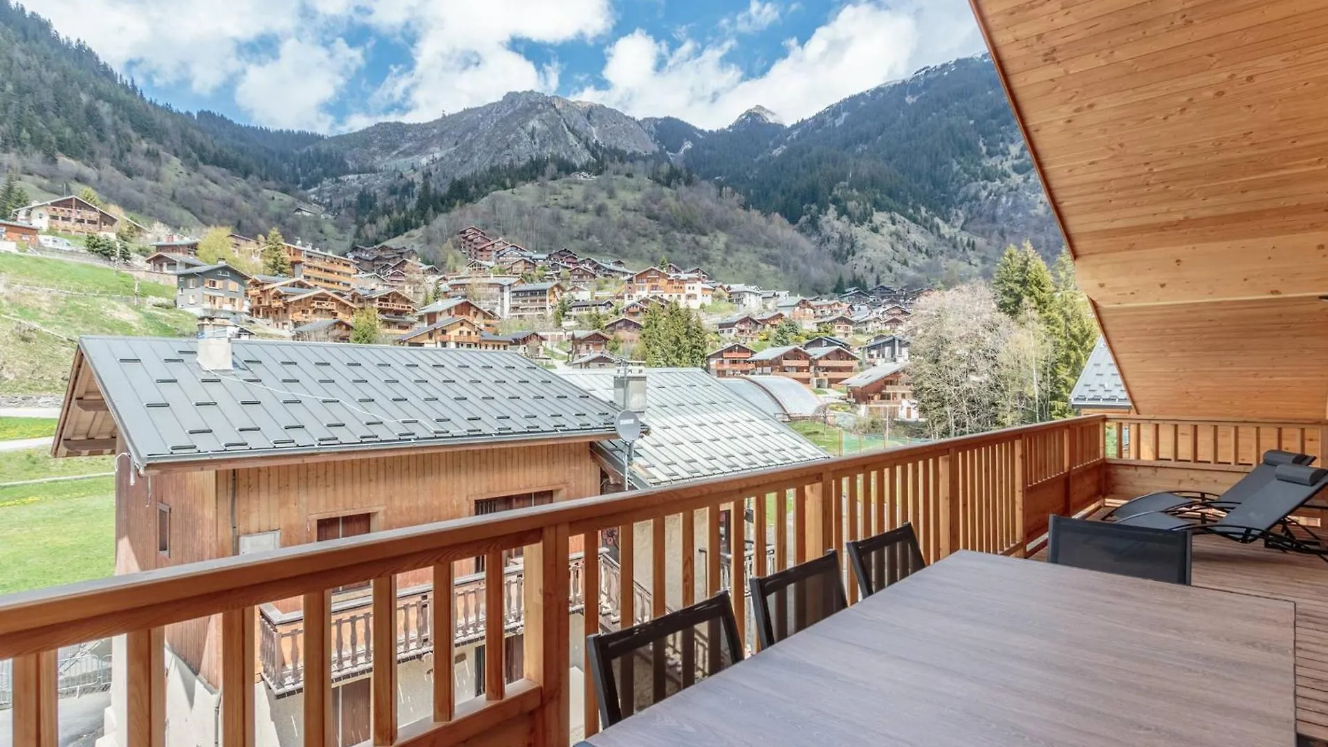 Appartement De Standing Pour 10 Avec Services, Balcon Et Parking A Champagny-En-Vanoise - Fr-1-638-24 La Plagne Apartment